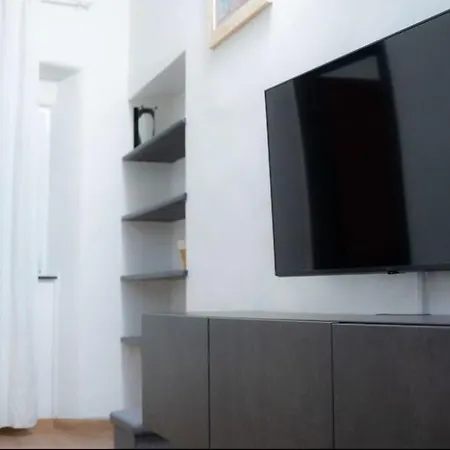 Hulu *